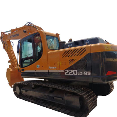 Excavateur Hyundai 220LC-9S d'occasion avec une capacité de seau de 1,22 M3 et de faibles heures de travail
