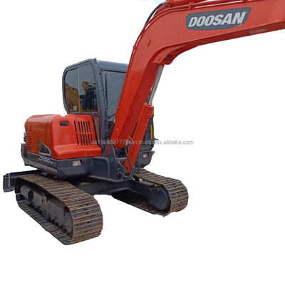 Excavateur DOOSAN DX60 avec une capacité de seau de 0,21 M3 sur le marché de la construction hydraulique