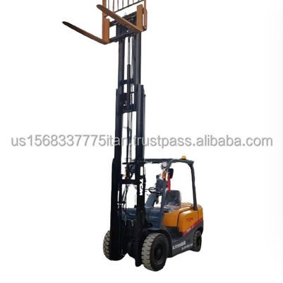 Camion élévateur à fourche d'occasion de 3 tonnes en provenance du Japon TCM Camion élévateur à fourche Fabrication avec 0-2000 heures de travail