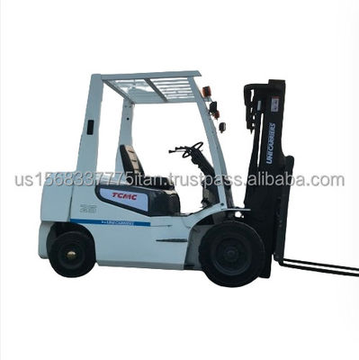 2.5 tonnes de chariot élévateur à fourche d'occasion avec cylindre hydraulique d'origine fabriqué par TCM du Japon