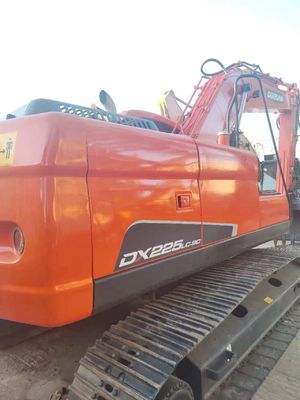 25 tonnes de Doosan DX225LC Excavateur à rouleaux d'occasion avec 0-2000 heures de travail en bon état