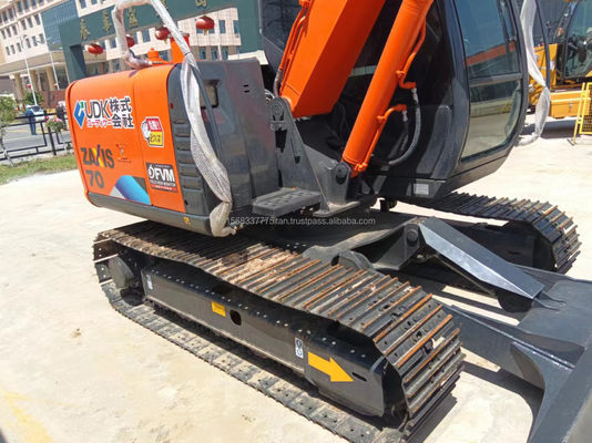 Excavateur Hitachi ZX70 d'occasion avec soupape hydraulique d'origine et 0-2000 heures de travail