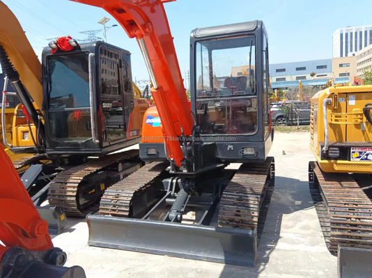 Machine de construction hydraulique DOOSAN DH55 Excavateur avec une bonne efficacité et des performances