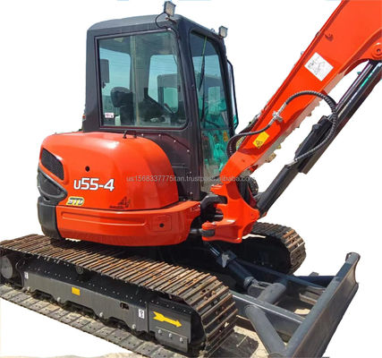 Excavatrice miniature japonaise KUBOTA KXU55 d'origine 5,5 tonnes utilisée avec moteur original et PLC