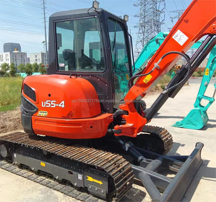 Excavatrice miniature japonaise KUBOTA KXU55 d'origine 5,5 tonnes utilisée avec moteur original et PLC