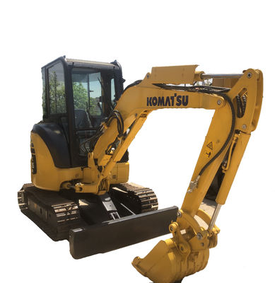 Utilisé Komatsu PC35 3,5 tonnes mini hydraulique creuseur creuseur avec 11,2 kW de puissance