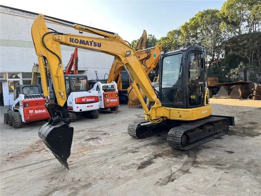 Machine utilisée moyenne Komatsu PC50 5Ton mini-fosseuse hydraulique Excavatrice rampante Année 2016