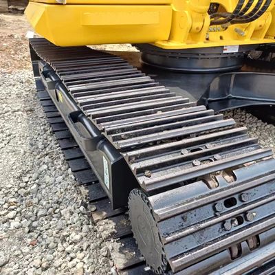 Excavateur Komatsu PC130 avec soupape hydraulique d'origine et 90% d'état au Japon