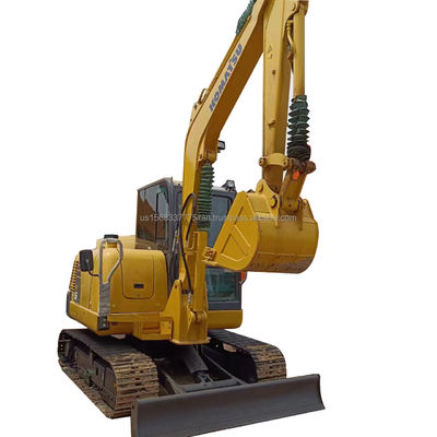 Excavateur à chenilles Komatsu PC56-7 d'occasion avec un temps de travail réduit et un poids de 5 tonnes