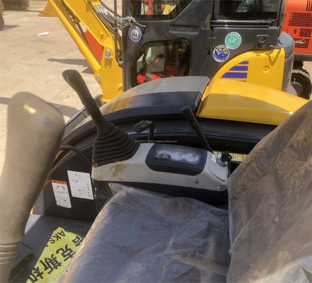 Excavateur à chenilles Komatsu PC40 2016 et en bon état utilisé pour vos projets de construction