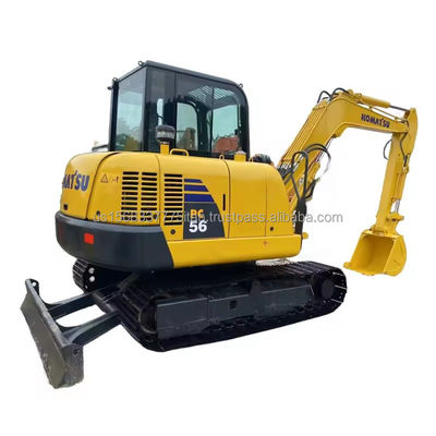 Faible temps de travail Komatsu PC56-7 Excavateur d'occasion pour la construction à un prix abordable