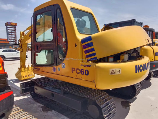En bon état Komatsu PC60 Excavateur d'occasion 40kw et bas heures de travail 0-2000