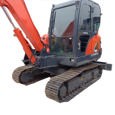 Excavateur DOOSAN DX60 Excellente efficacité Parfait pour une machine de construction hydraulique