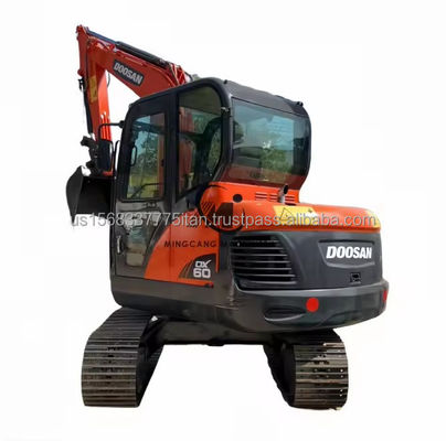 DOOSAN DX60 Excavateur et machine de construction hydraulique avec 0 à 2000 heures de travail en 2016