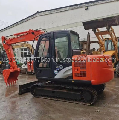 Excavateur Hitachi ZX60 d'occasion avec vanne hydraulique d'origine et poids de la machine 7000 KG