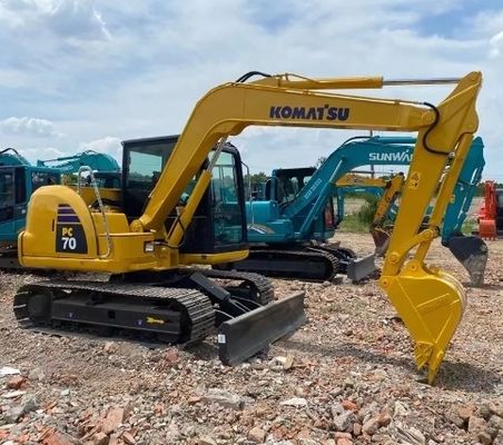 Excavateur Komatsu PC70 avec cylindre hydraulique d'origine et poids de la machine de 7000 kg