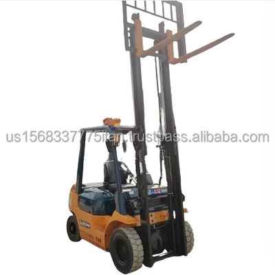 Camion élévateur Toyota FD50 avec cylindre hydraulique d'origine de 3 tonnes de poids de fonctionnement