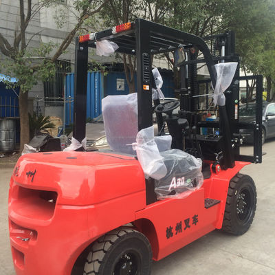 Le chariot élévateur Hangcha A30 3 tonnes diesel avec moteur de 45 kW et en excellent état par Hangzhou