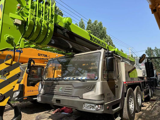 Machine de construction utilisée ZOOMLION Grue de 80 tonnes avec une hauteur de levage maximale de 4,5 m