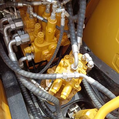 Excavateur Sany 135c Pro utilisé avec cylindre hydraulique d'origine et puissance de 73 kW