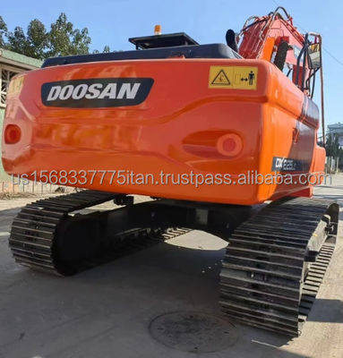 Doosan DX225 25 tonnes Excavators machines de construction utilisées avec des années d'expérience