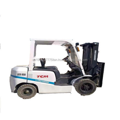 TCM 25 chariot élévateur avec de grandes performances Min. Hauteur de levage 4,5 Année 2012 Machine d'occasion