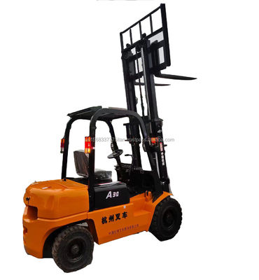 C'est un chariot élévateur diesel HANGCHA A30 à haute performance, utilisé et abordable pour votre entreprise.