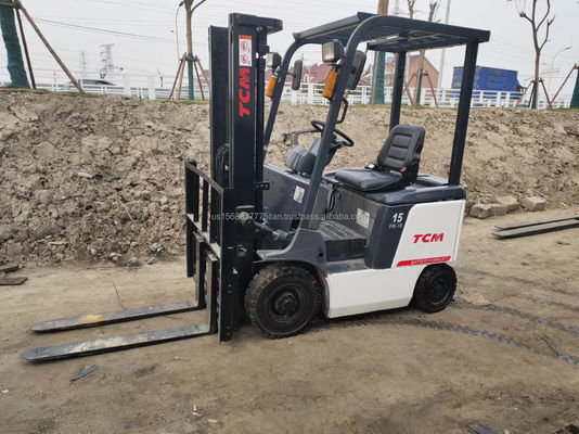 Le chariot élévateur TCM 3,5 t diesel en bon état avec des magasins de matériaux de construction et à un prix abordable