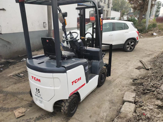 Le chariot élévateur TCM 3,5 t diesel en bon état avec des magasins de matériaux de construction et à un prix abordable
