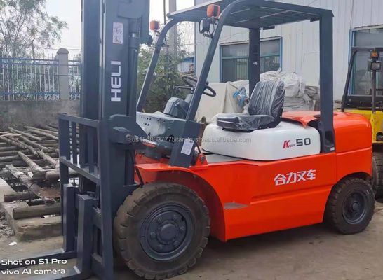 Faites le chariot élévateur diesel HANGCHA Heli K50 avec une hauteur de levage de 2,5 m