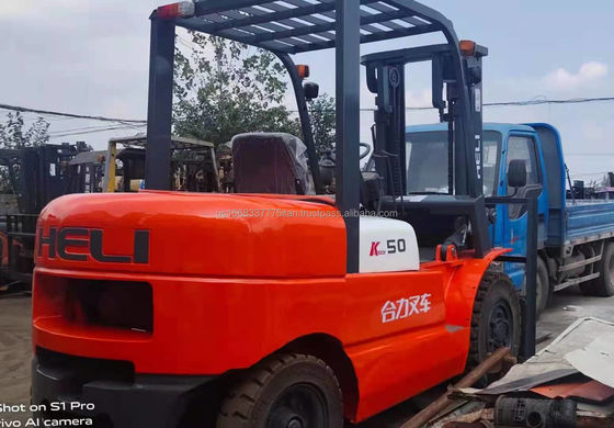 Faites le chariot élévateur diesel HANGCHA Heli K50 avec une hauteur de levage de 2,5 m