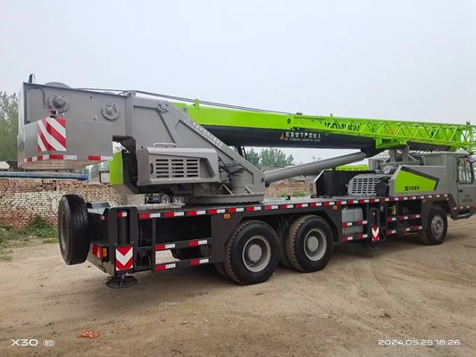 30 tonnes de grue Zoomlion utilisée avec des performances excellentes et une hauteur de levage maximale de 4,5 m