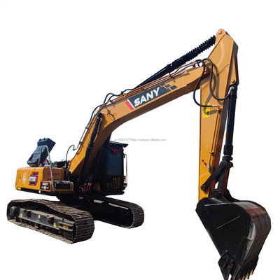 Excavateur Sany SY215C d'occasion 2016 en excellent état avec cylindre hydraulique original