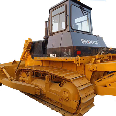 Bulldozers utilisés Shantui SD 220 et machines d'occasion dans les ateliers de matériaux de construction