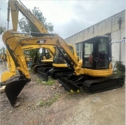 Excavateur miniature d'occasion de 3500 kg CAT 304 avec une grande machine à soupape hydraulique d'origine