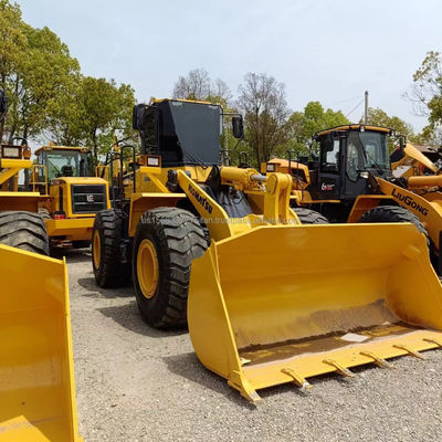 Utilisé Komatsu WA 380 chargeur Parfait pour les magasins de matériaux de construction