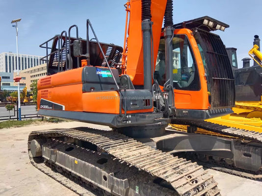 Excavateur DOOSAN DX300 avec pompe hydraulique d'origine et puissance de 159 kW Bonne performance
