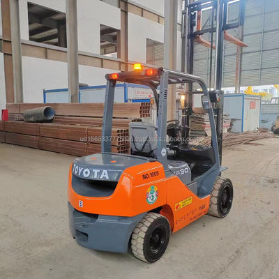 Camion élévateur TOYOTA 8F30 à vendre et raisonnablement utilisé Camion élévateur diesel longueur de la fourchette 1000MM