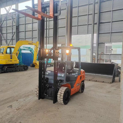 Camion élévateur TOYOTA 8F30 à vendre et raisonnablement utilisé Camion élévateur diesel longueur de la fourchette 1000MM
