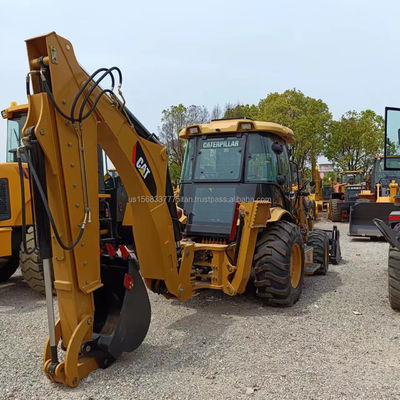 Chargeuse à pelle utilisée pour les ateliers de matériaux de construction