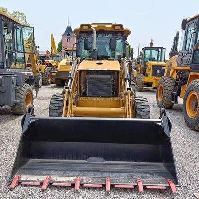 Chargeuse à pelle utilisée pour les ateliers de matériaux de construction
