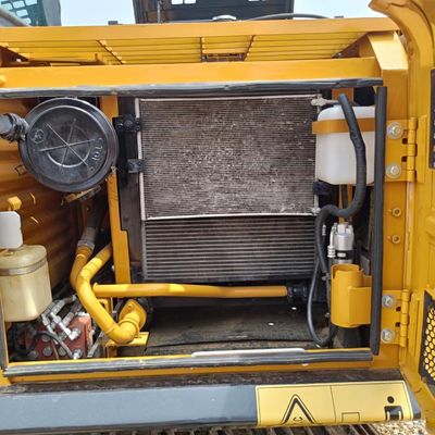 Excavateur Sany SY135C 2016 Année Excellent état Durable 0-2000 heures de travail