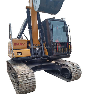 Excavateur Sany SY135C d'occasion avec une excellente performance et une soupape hydraulique originale
