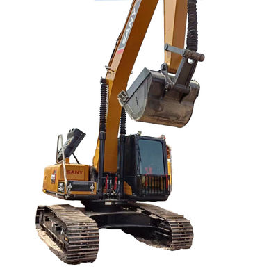 Une mini-pelée Sany215c utilisée avec pompe hydraulique d'origine, bon marché et en bon état