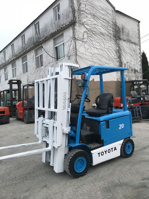 Toyota 2 tonnes de chariot élévateur et abordable pour vos opérations d'entrepôt