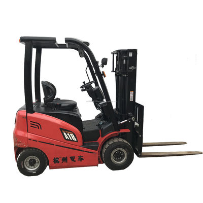 TCM Heli A18 chariot élévateur utilisé avec une hauteur de levage minimale de 4,5
