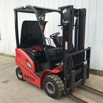 TCM Heli A18 chariot élévateur utilisé avec une hauteur de levage minimale de 4,5