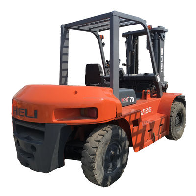 Camion élévateur à héli 7000 kg TCM diesel propane pour votre chargement et déchargement