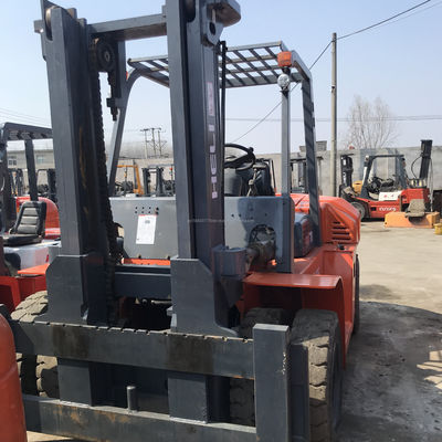 Camion élévateur à héli 7000 kg TCM diesel propane pour votre chargement et déchargement