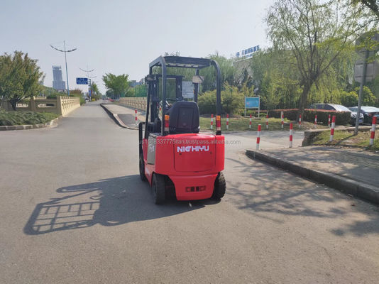 Le chariot élévateur NICHIYU original et de haute performance pour les ateliers de matériaux de construction